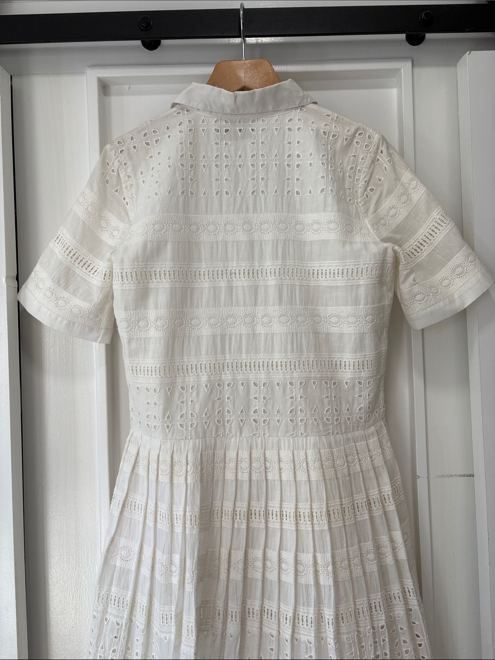 Collared Short Sleeve Pleated White Eyelet Shirt Dress Size Medium - Picture 10 of 13